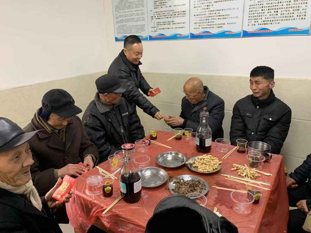 2019讓愛(ài)依舊，湖北昌利領(lǐng)導前往福利院慰問(wèn)